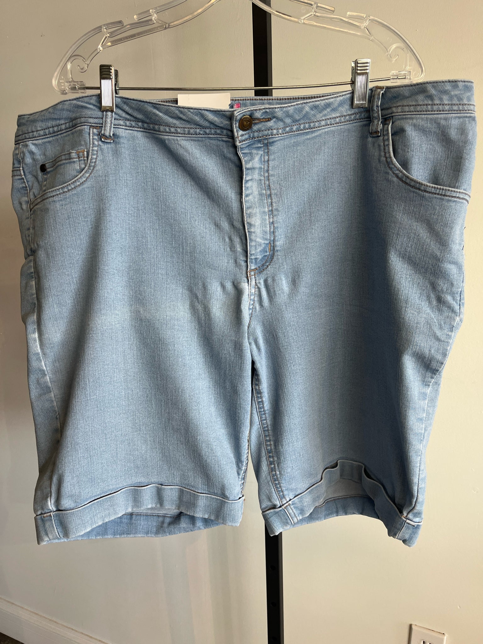 No Brand Plus Bottoms Size 22W Shorts