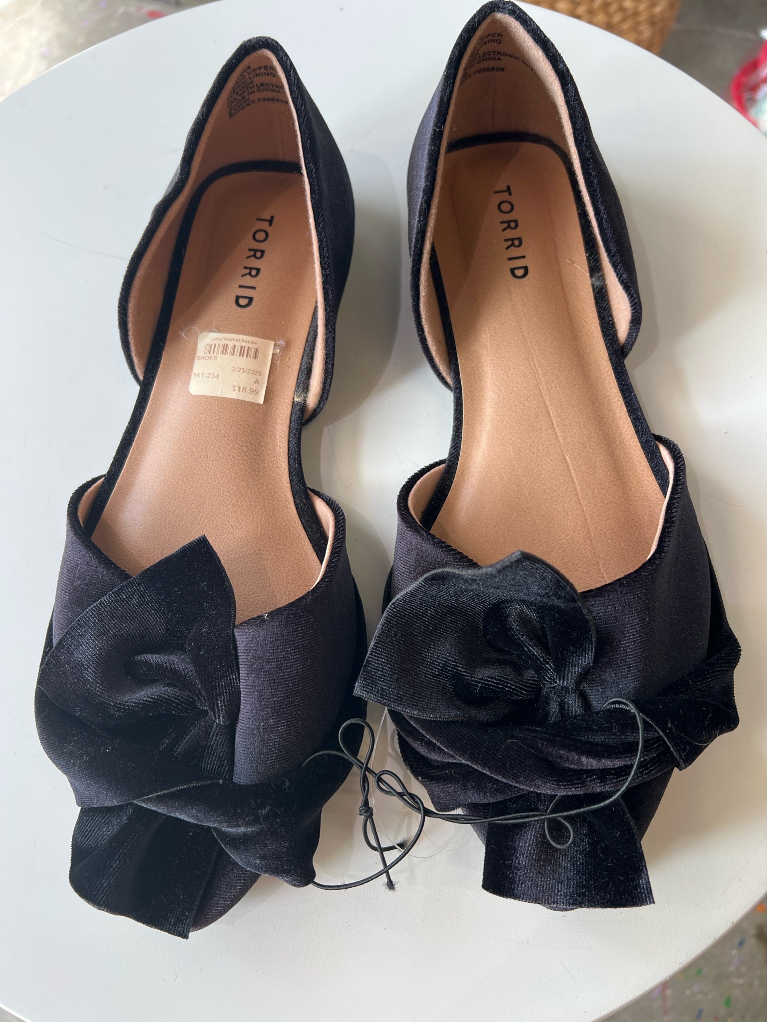 8.5 ISAAC MIZRAHI SHOES