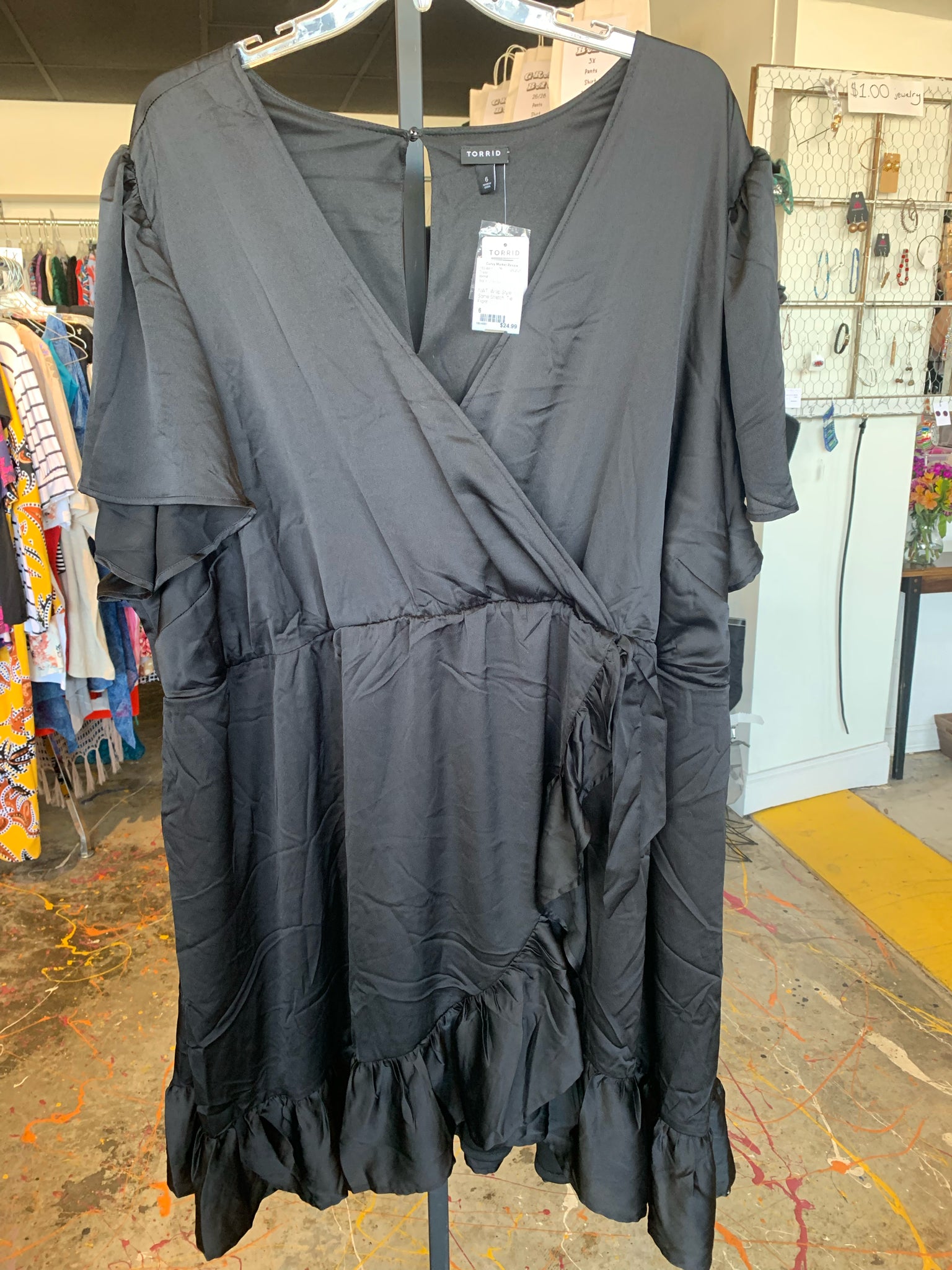 Size 6 torrid Dress