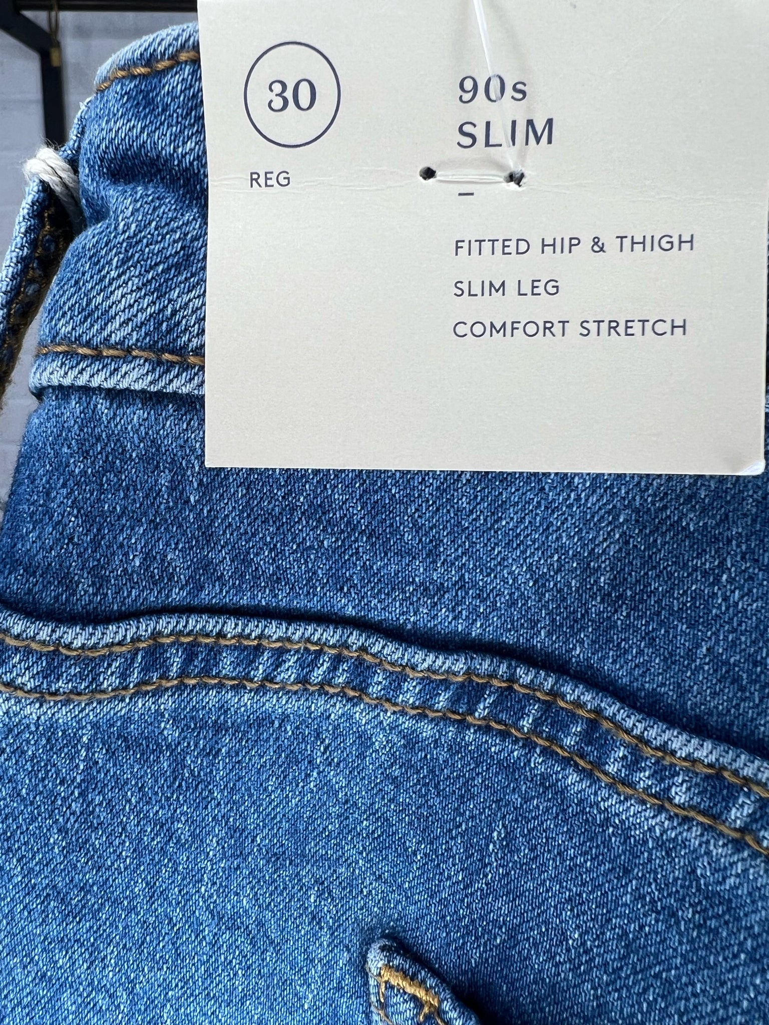 Size 30 universal threads Jeans