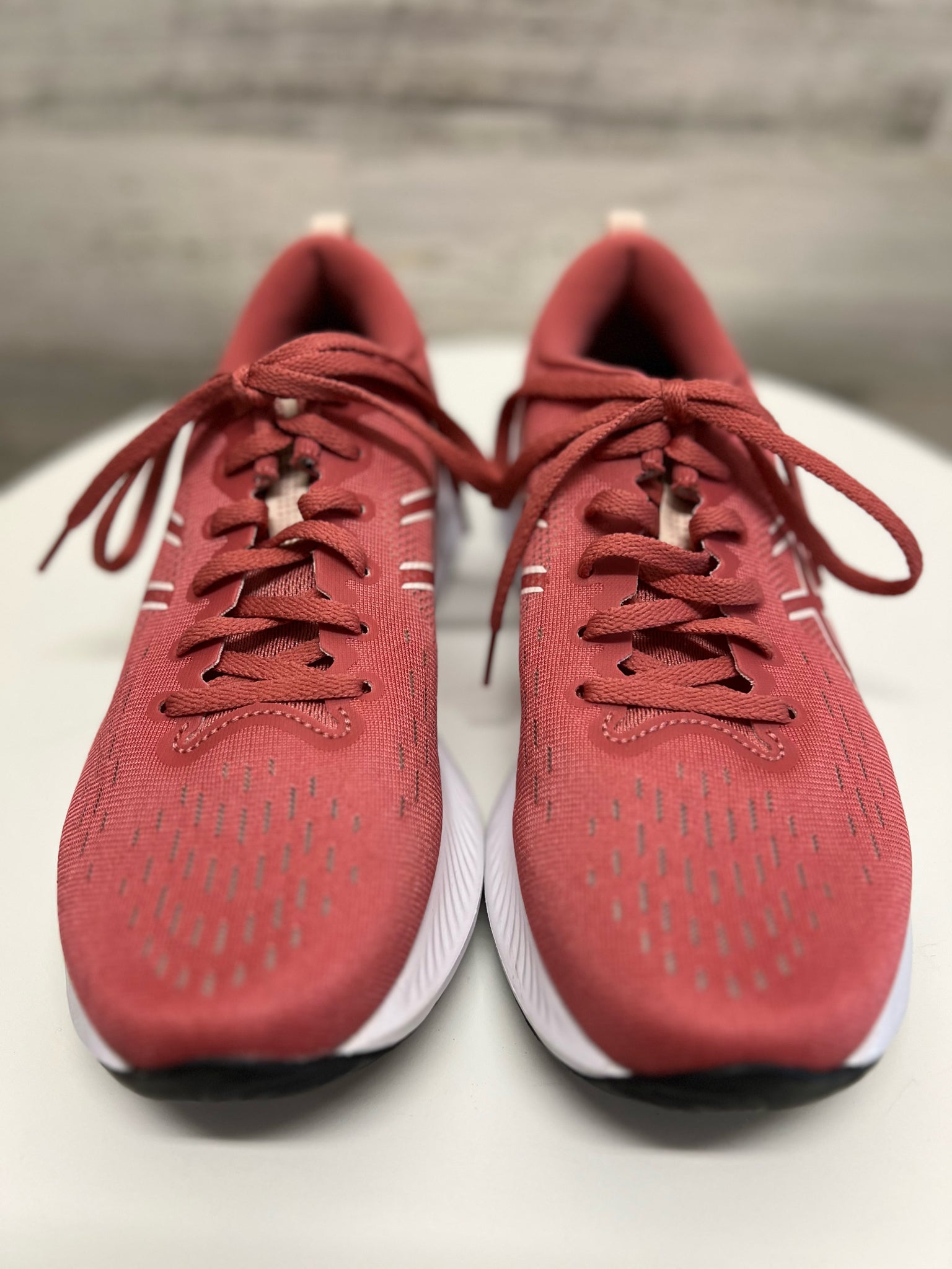 Asics Shoes/Footwear 8.5 SHOES