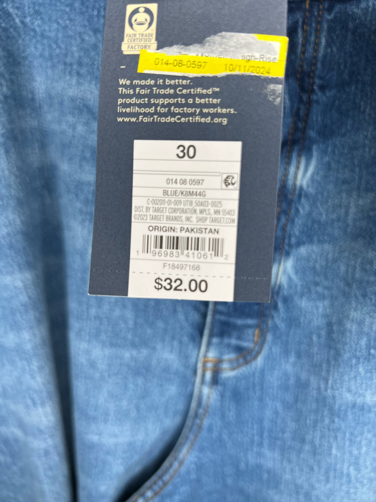 Size 30 universal threads Jeans