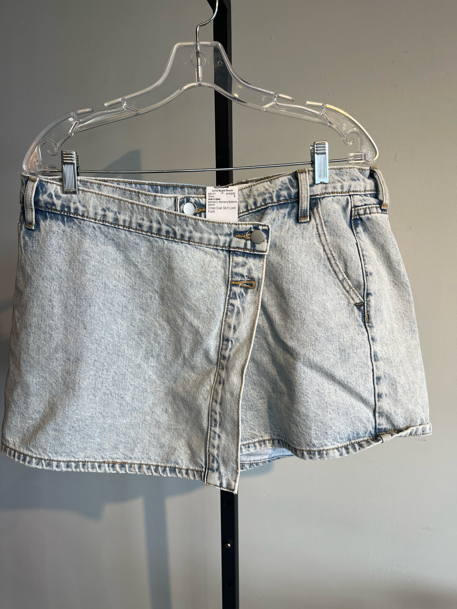 Altar'd State Womens Bottoms Size XL Shorts