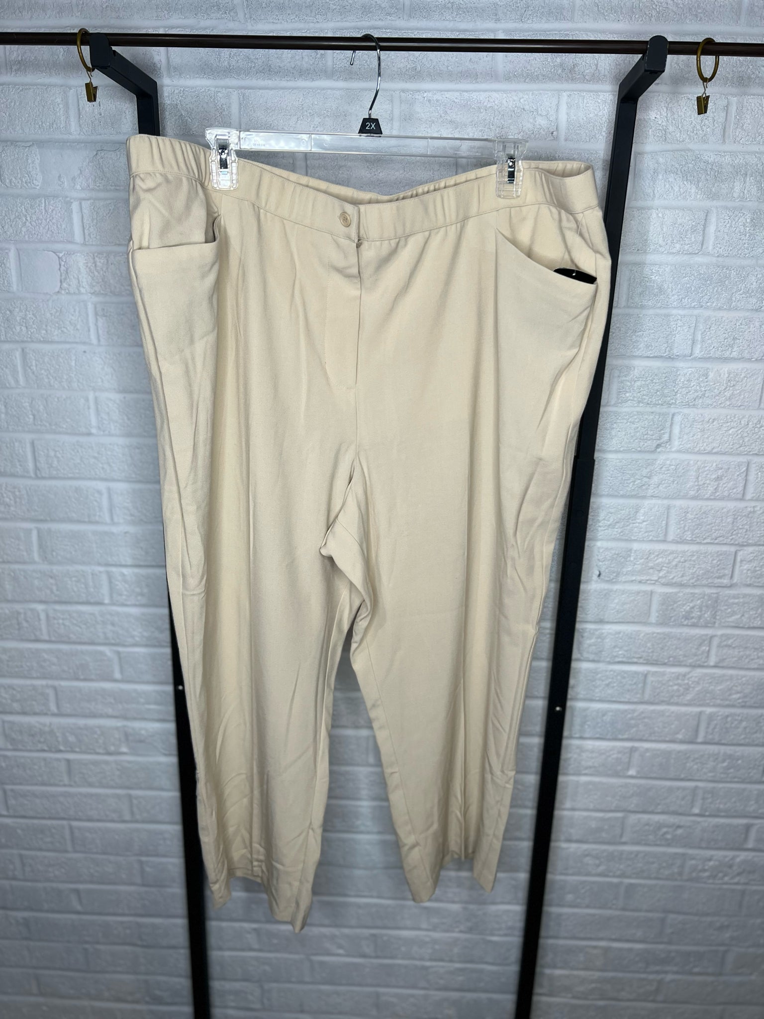 Size 26W MAGGIE BARNES Pants