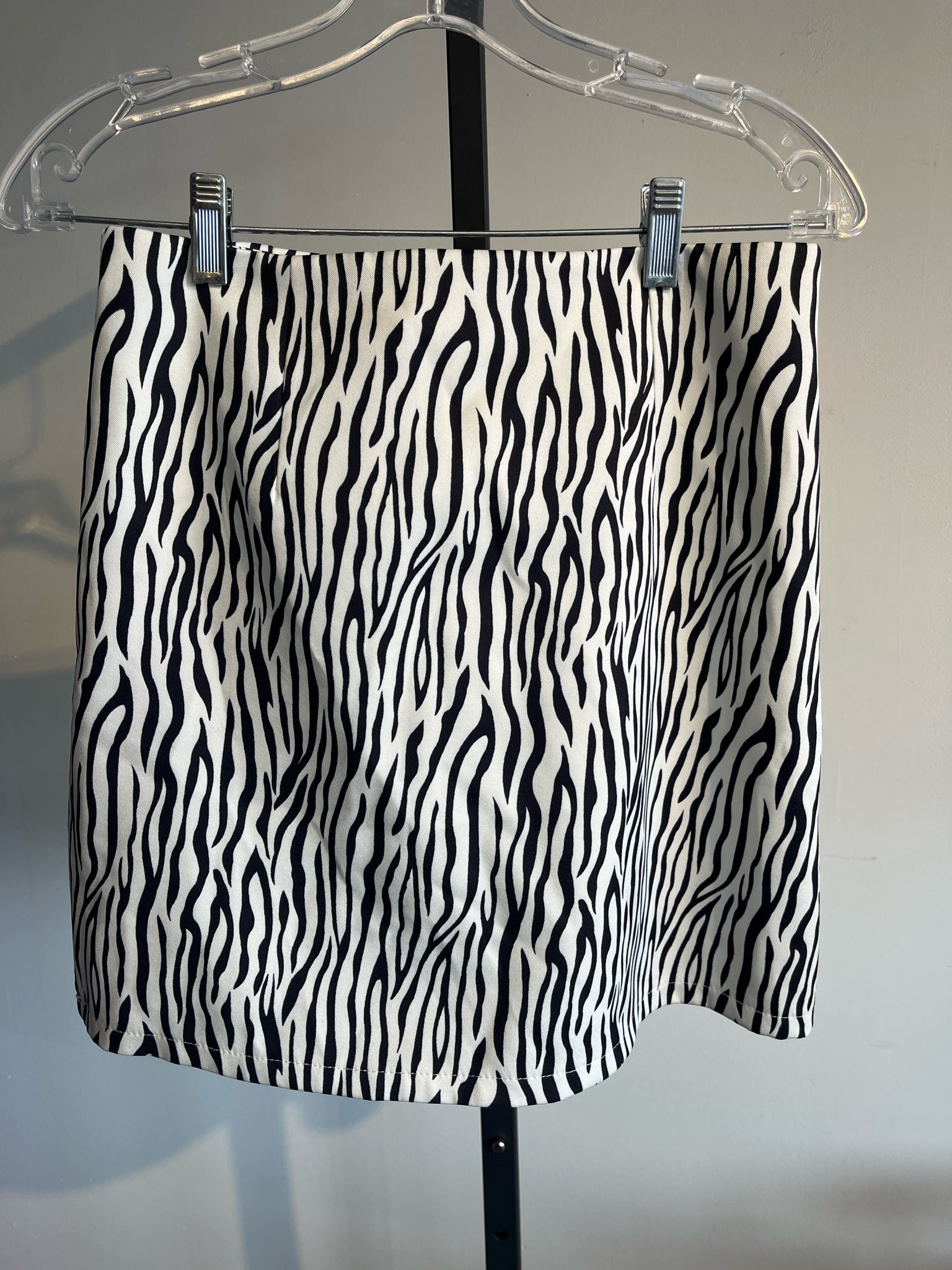 Beginning Boutique Womens Bottoms Size L Skirt
