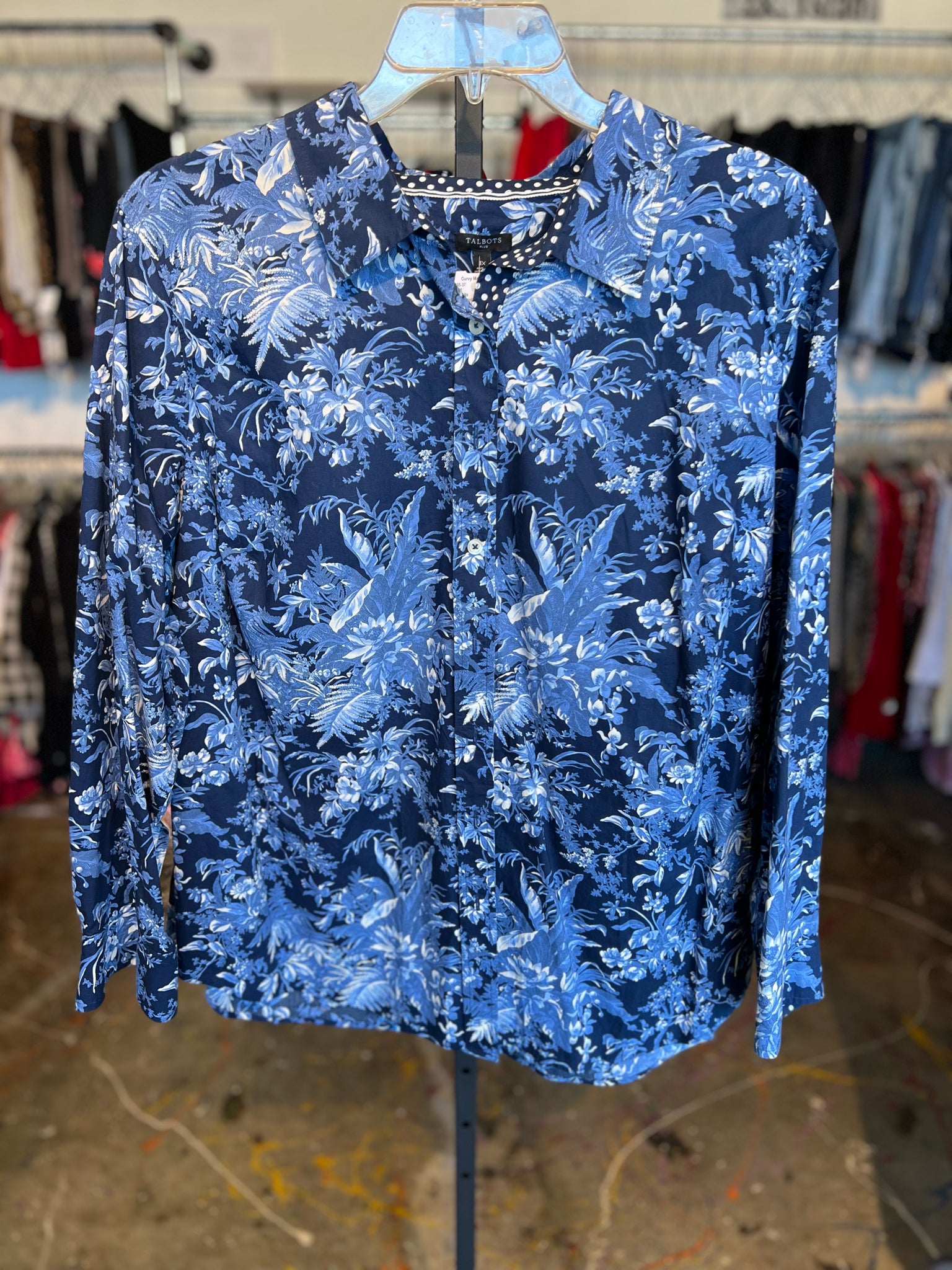 Size 3X talbolts Shirt