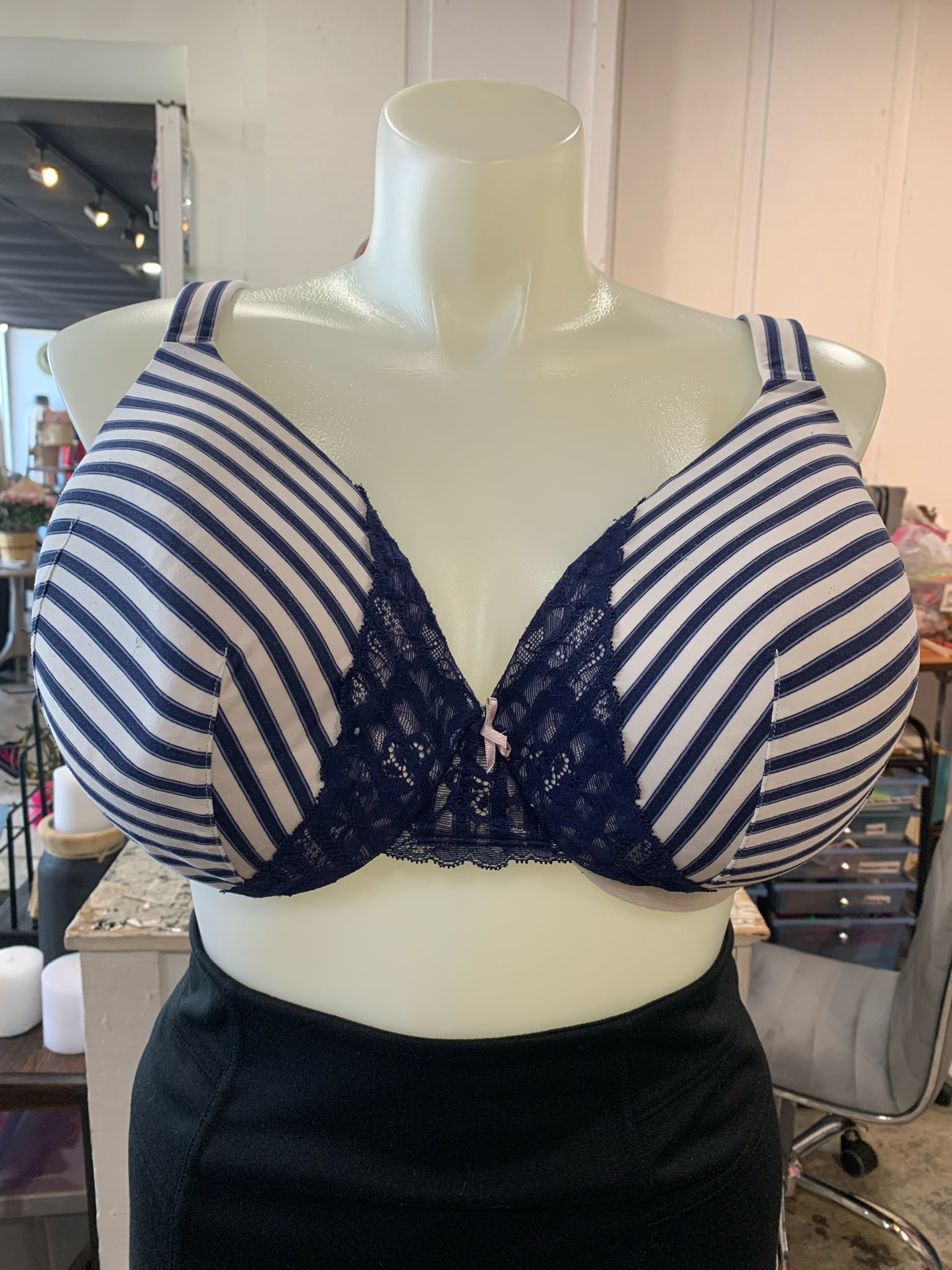 Size 46DD CACIQUE Bra